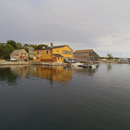 Inner Harbor Inn Shelburne Dış mekan fotoğraf